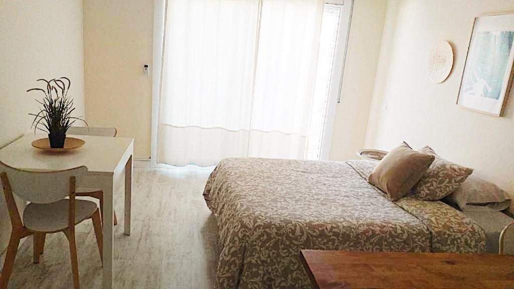 Tropical Apartaments Euroviajeros Пинеда-де-Мар Экстерьер фото